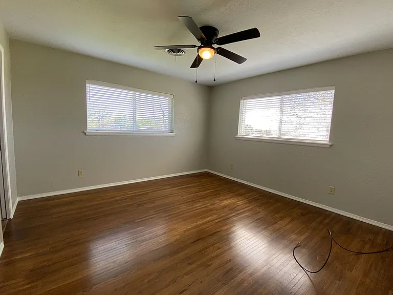 4511 Scotty Dr — Photo 3