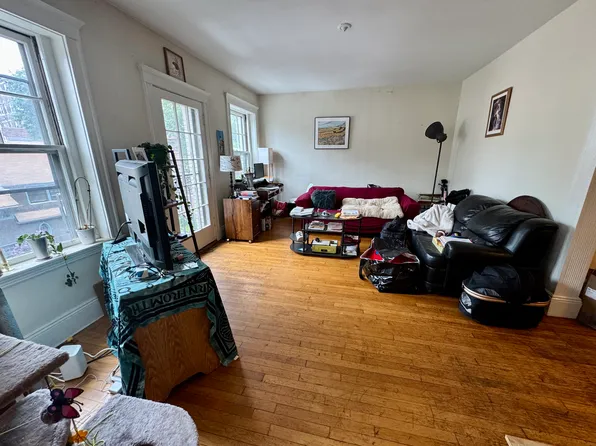 106 Strathmore Rd, Brighton, MA