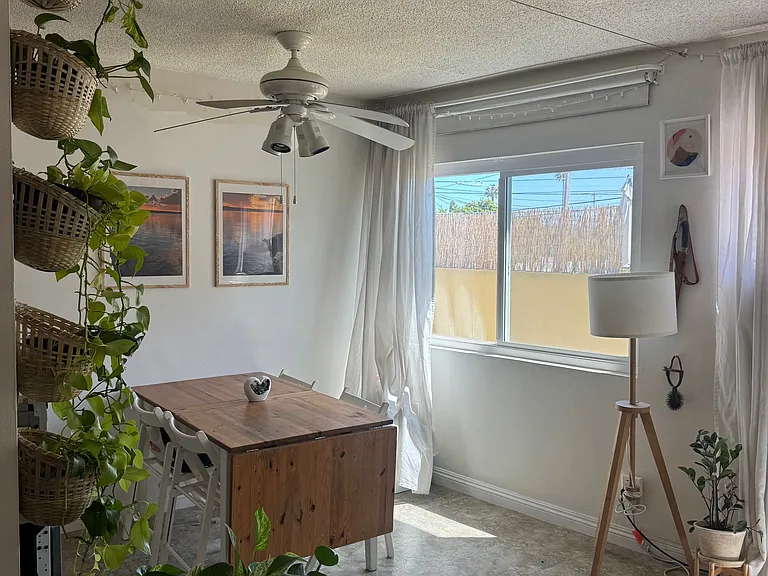 4747 S Centinela Ave — Photo 15