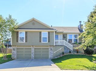 7461 Foxridge Way #26-D, Anchorage, AK 99518