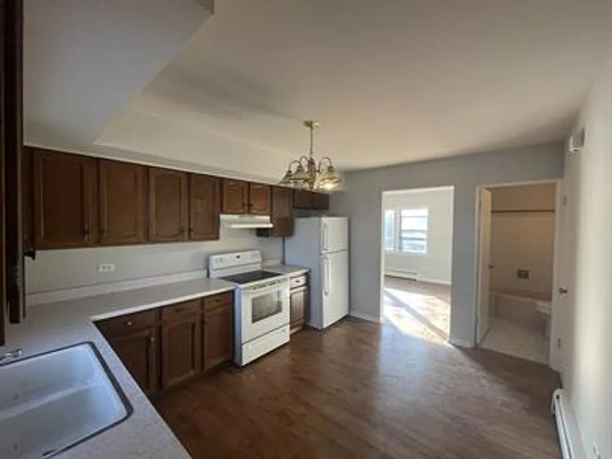 Building Photo - 1246 South 57th