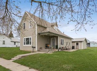 508 N D Ave, Washington, IA 52353