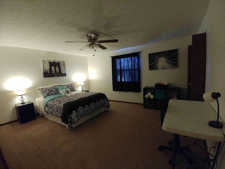 Brooklin Bridge Room