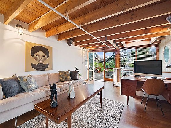 5th image of 30 Bond St Unit Penthouse