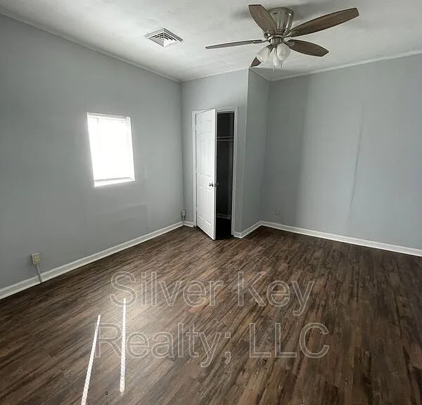 17 Sunset Ave #1 — Photo 6