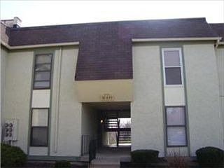 5th image of 4009 S Redwood # F Dr