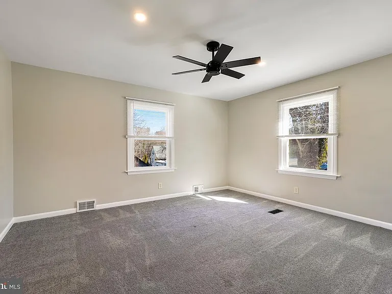 87 Fisher Ln — Photo 12