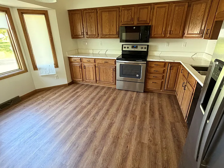 5334 Dierks Dr — Photo 8