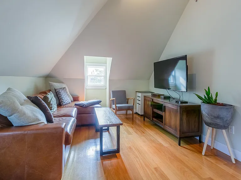 26 Adams St #4 — Photo 17