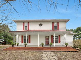 9962 Weaver Rd, Utica, OH 43080