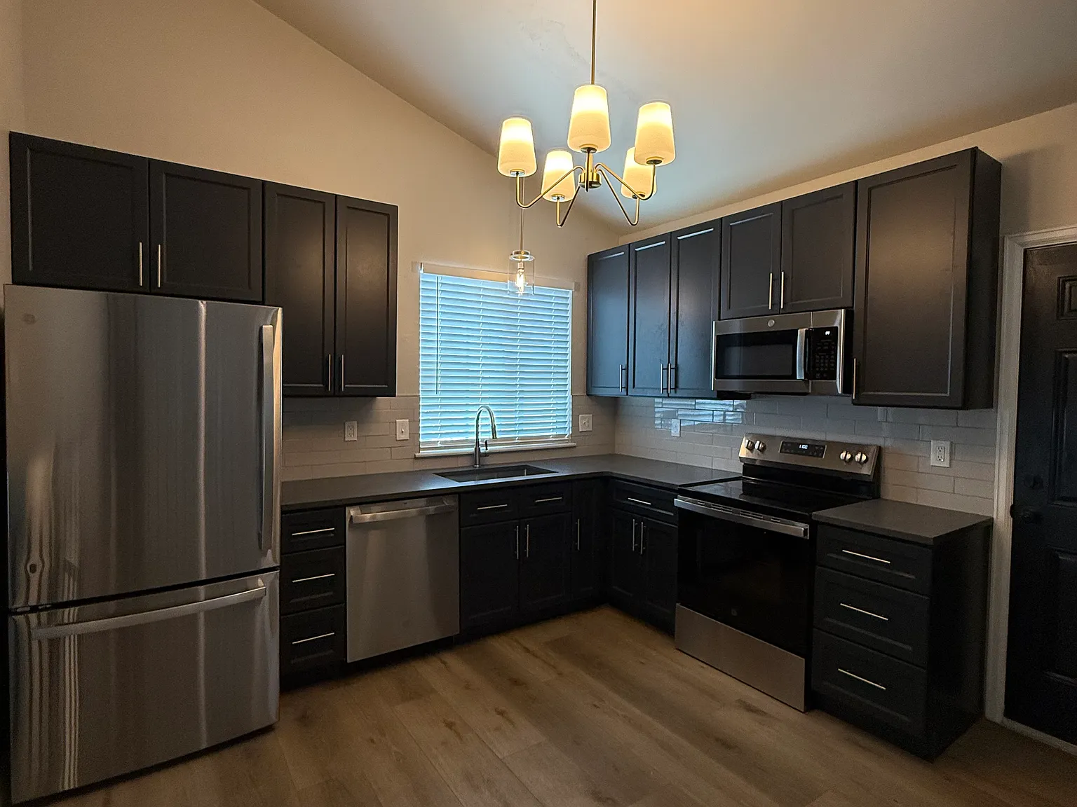 8484 Rabbitbrush Way — Photo 4