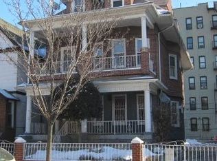 631 E 29th St, Brooklyn, NY 11210