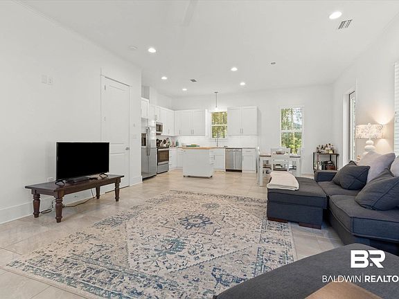 5th image of 4812 Wilson Blvd