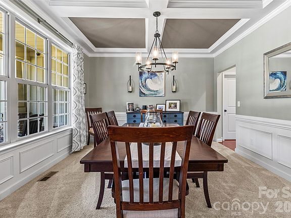 4th image of 108 Willowbrook Dr