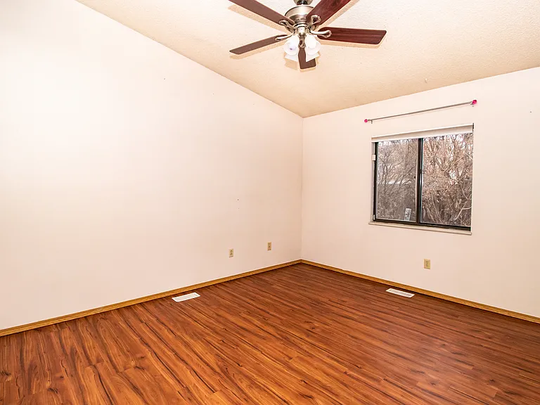 5742 Stoney Pass Dr — Photo 10