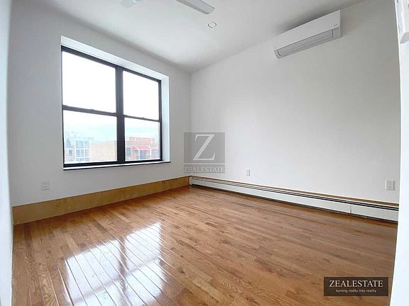 5th image of 136 15th St #3