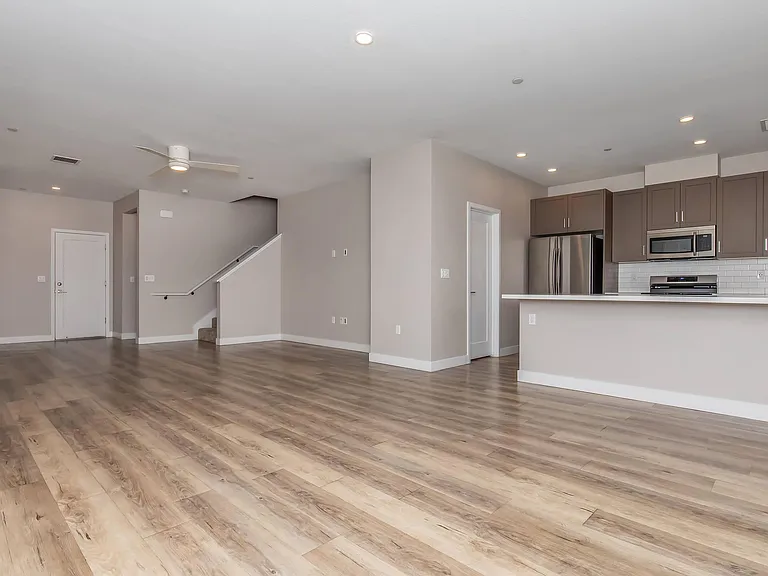 Parador Townhomes — Photo 67