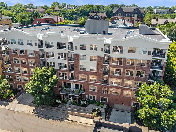 2nd image of 301 Oak Grove St APT 308
