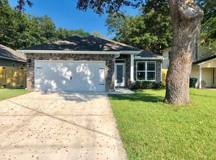 15A Cape Dr NW, Fort Walton Beach, FL 32548