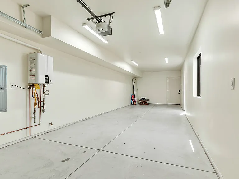 806 N Cleveland St #2 — Photo 39