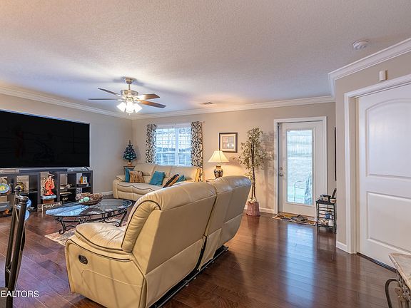 4th image of 3708 Tulip Row Way