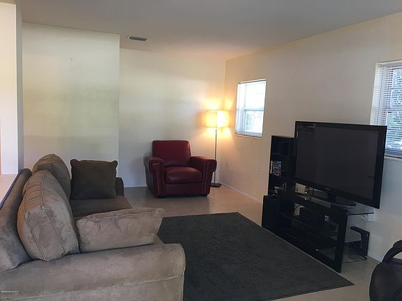 2nd image of 1837 Westwood Blvd