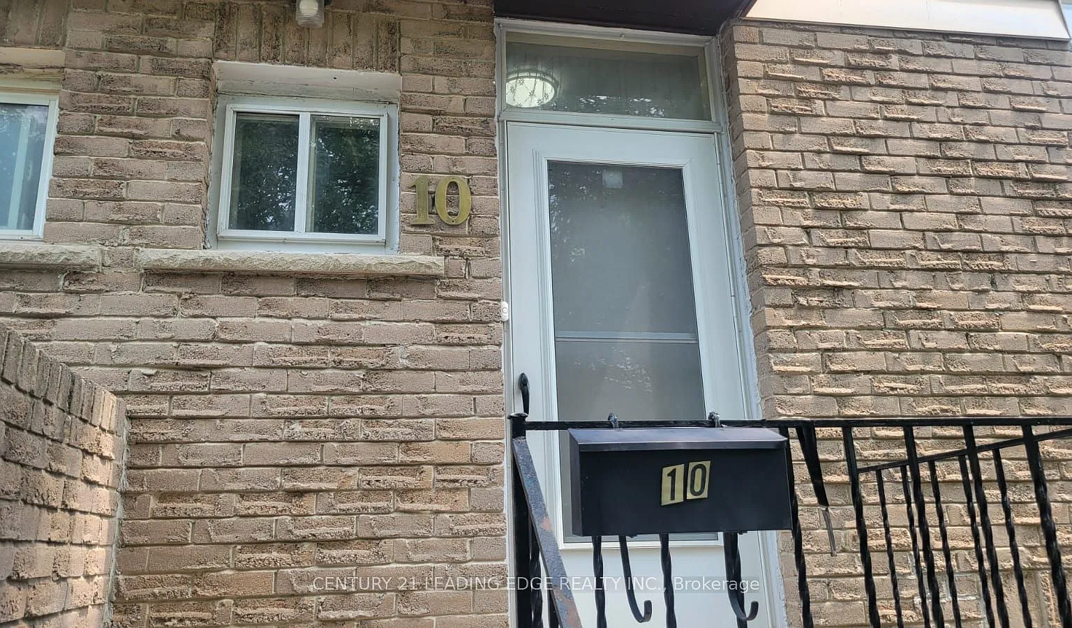 4 bed, $3,200 — Photo 3