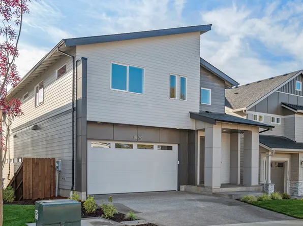 15192 SW Huntwood St, Tigard, OR 97224