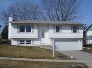 231 42nd Ave NW, Rochester, MN 55901