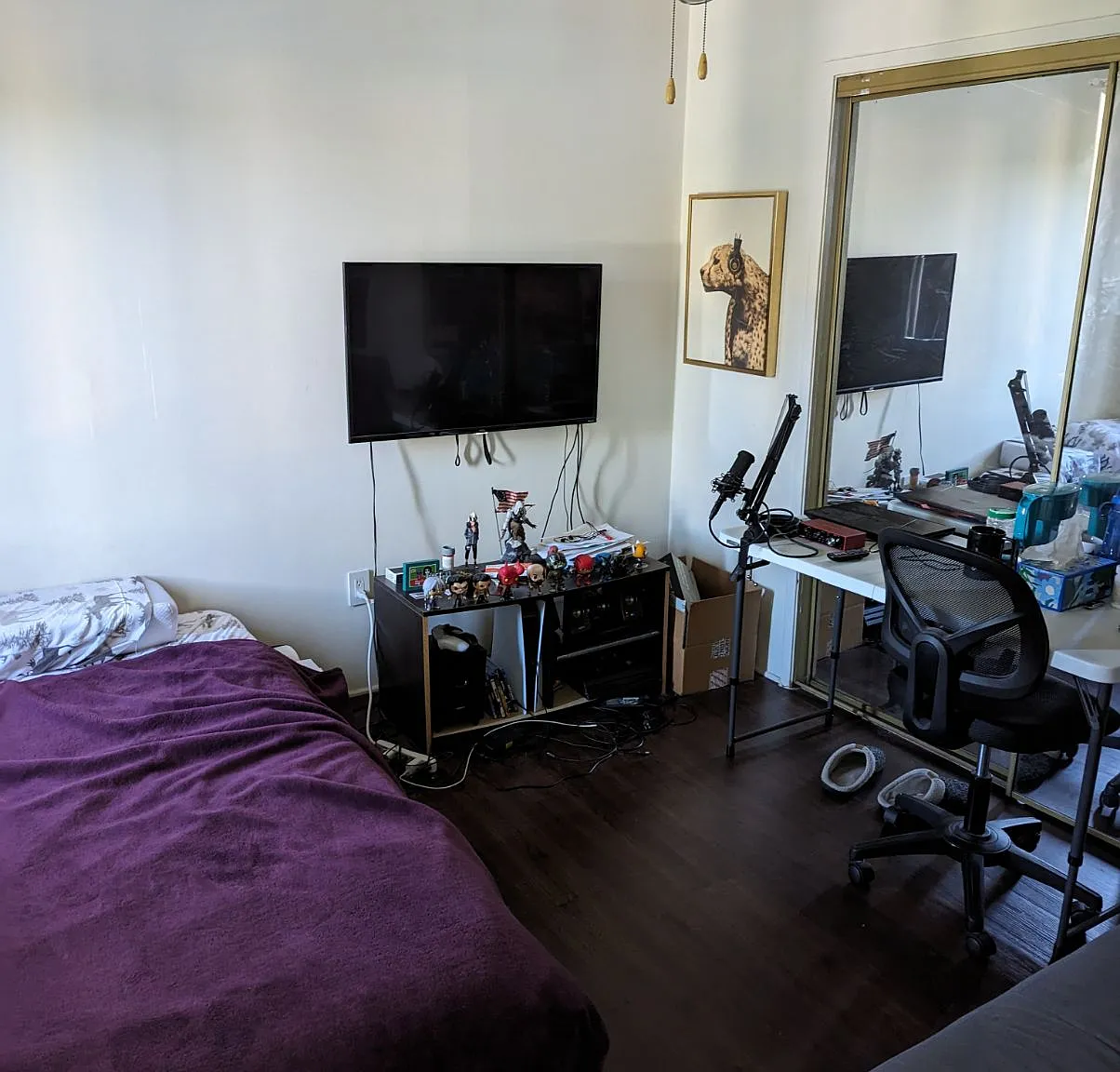 8 bed, 2750 sqft, $900 — Photo 2