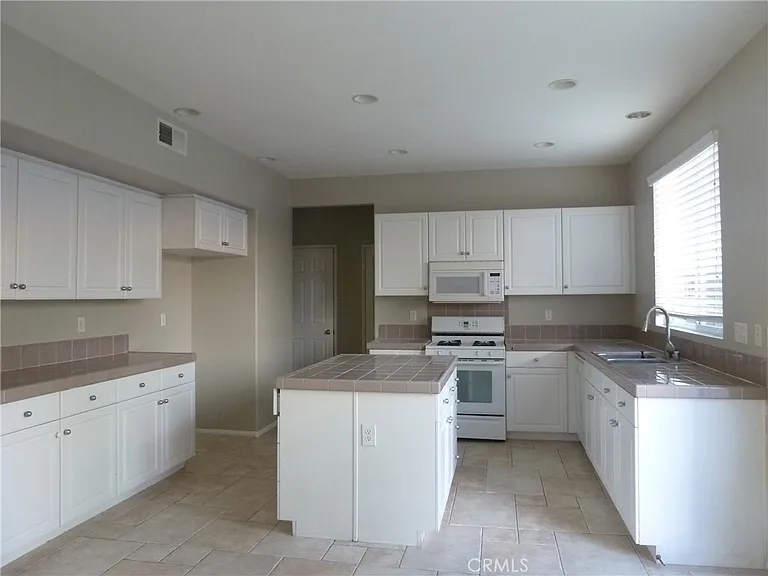 23676 Spring Oak Pl — Photo 8