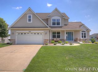 8164 Cool Ridge Dr SW, Byron Center, MI 49315