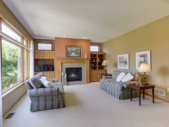5th image of 9105 Penrose Ave S
