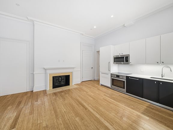 3rd image of 30 Morningside Dr #101