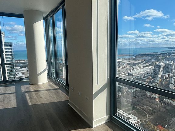 3rd image of 1250 S Michigan Ave #2210