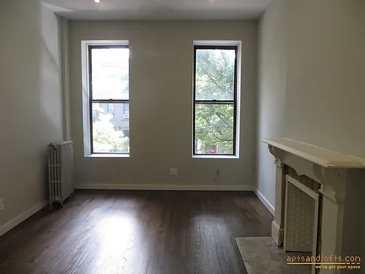 Rented by aptsandlofts.com | media 13