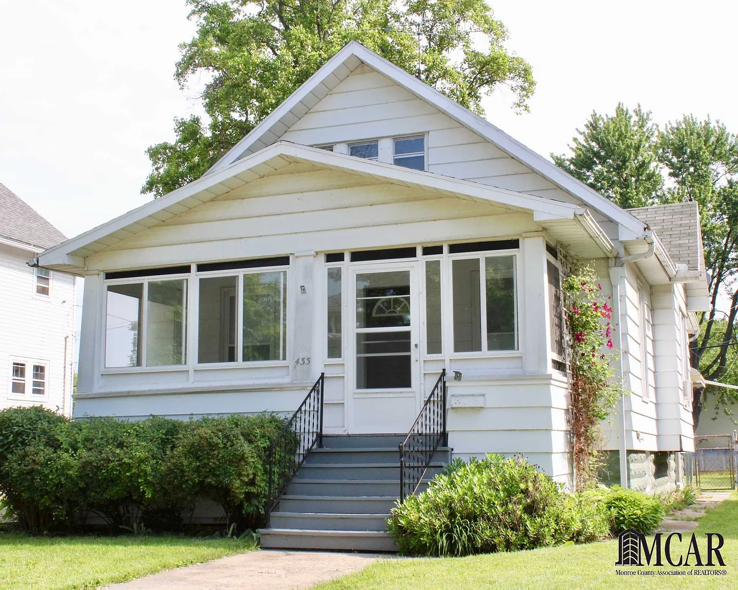 433 E 6th St photo 1