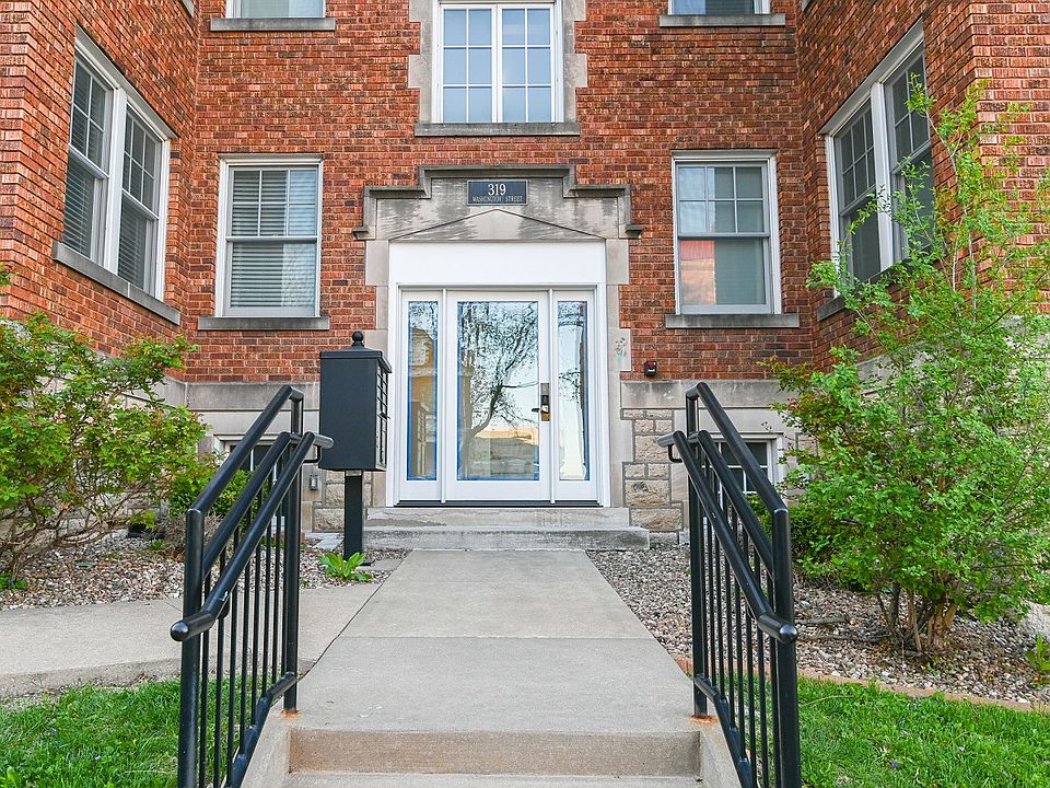 1st image of 319 Washington St #202