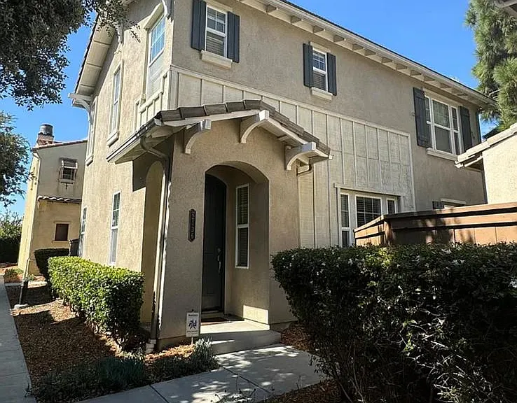 2136 Copper Leaf Ct — Photo 1