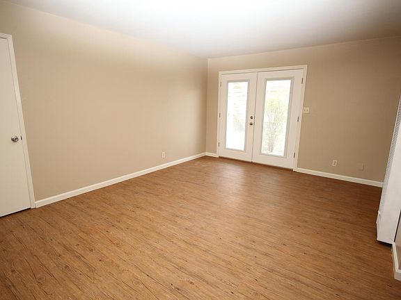 5th image of 4963 Campbell Ave APT 25