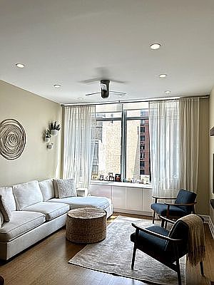 5th image of 110 Livingston St APT 12S