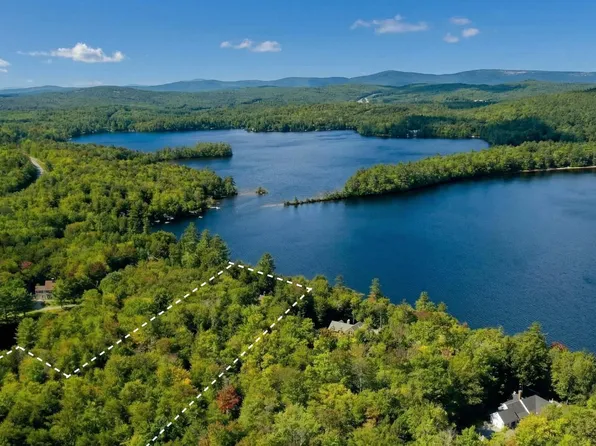 109 South Cove Road, New London, NH 03257