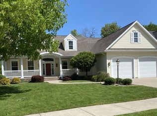 2325 Hickory Ct, Oshkosh, WI 54901