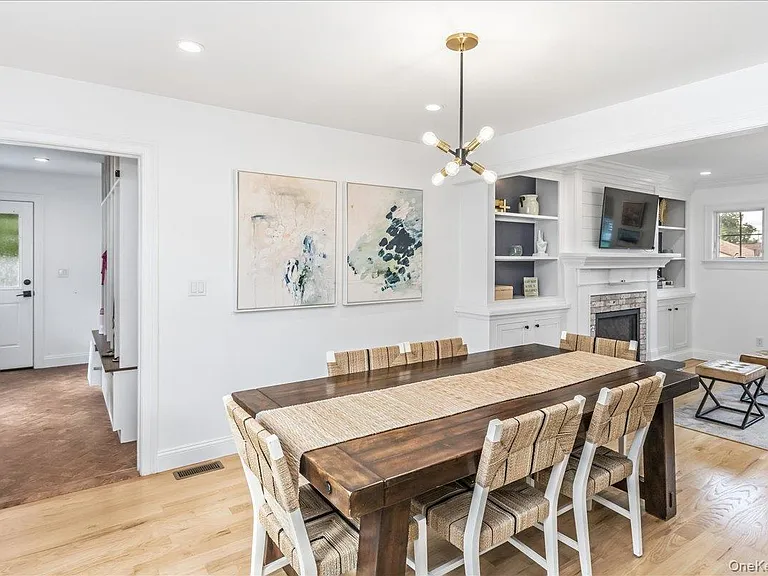 1214 Maple Ave — Photo 11