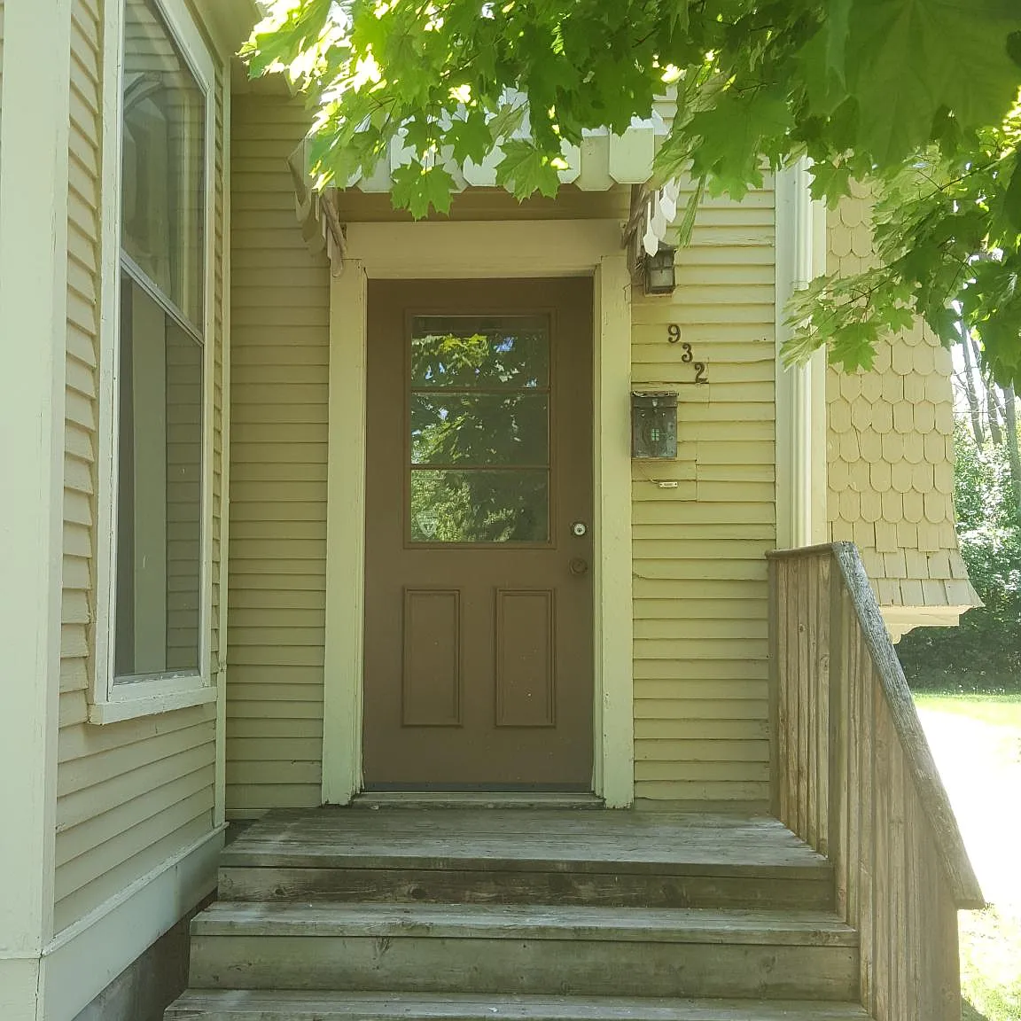2 bed, 1100 sqft, $1,250 — Photo 1