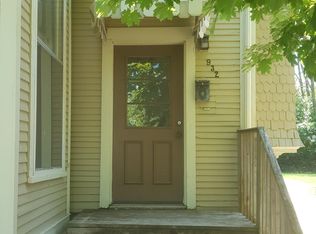 932 Fairmount St SE, Grand Rapids, MI 49506