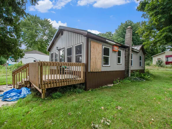 16604 Church St, Marcellus, MI 49067