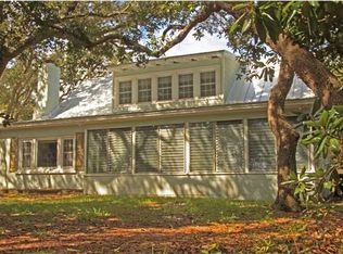 115 Hickory St, Santa Rosa Beach, FL 32459