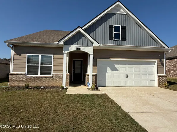 13 Banks Blvd, Byhalia, MS 38611
