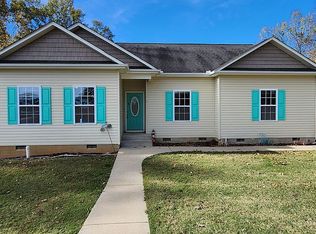 408 S Lee Ave, Landrum, SC 29356